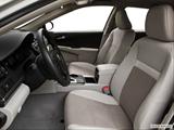  Front seats from Drivers Side photo